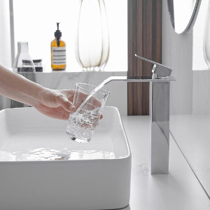 Змішувач для умивальника під чашу високий Epelli Cascade Aldo G Chromo 