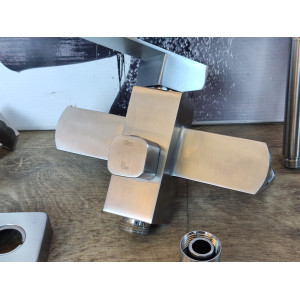 Смеситель нержавейка Kraft Cube 35 см. Photo 3